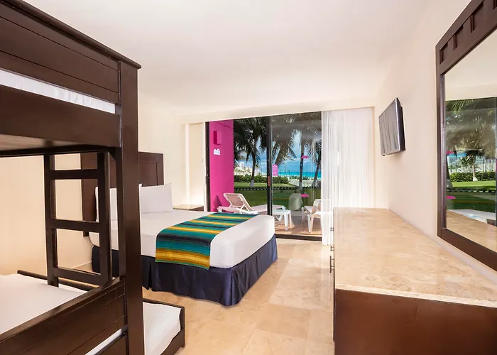 Crown Paradise ClubAll Inclusive Cancun